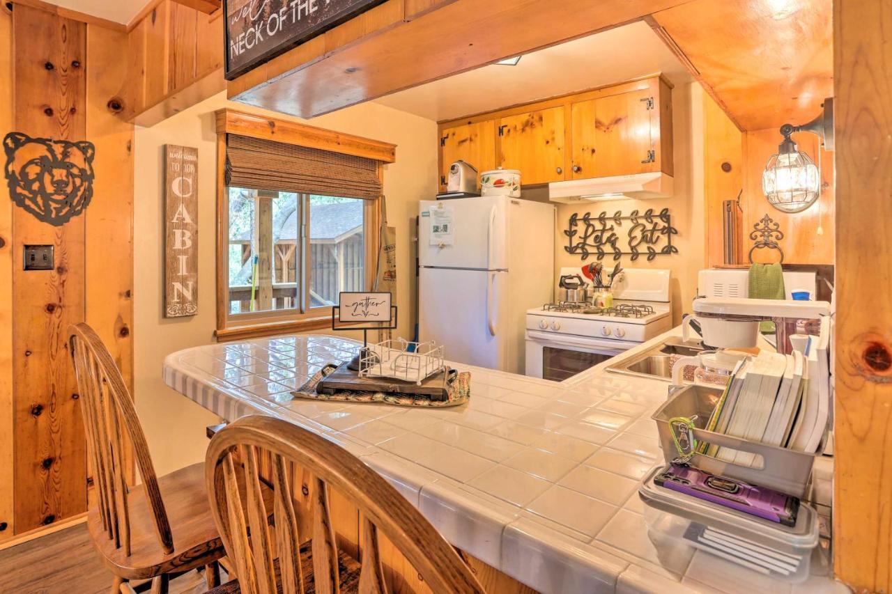Wrightwood Cabin With Cozy Interior! Экстерьер фото